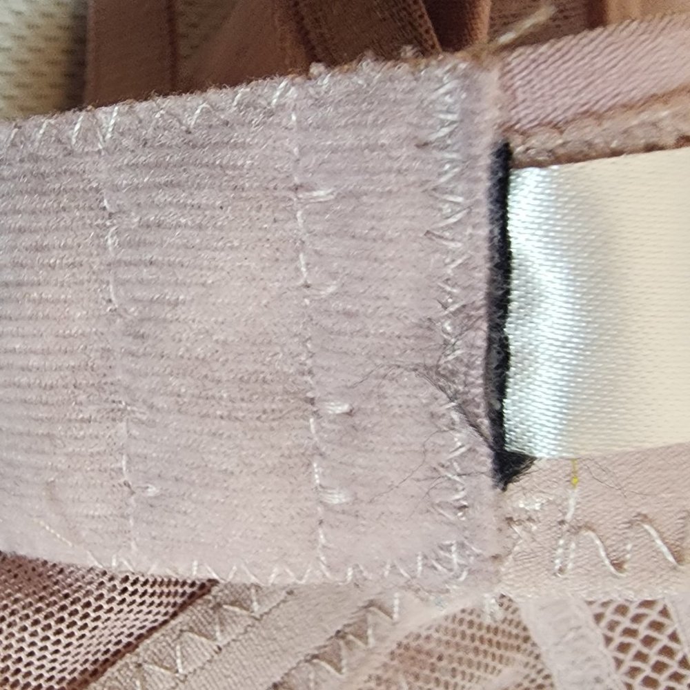 XL/34DD Stretch Mesh Bustier Snap Crotch Bodysuit- UNWORN -repaired factory flaw - Picture 8 of 11